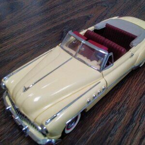 THE 1949 BUICK ROADMASTER - FRANKLIN MINT PRECISION MODEL